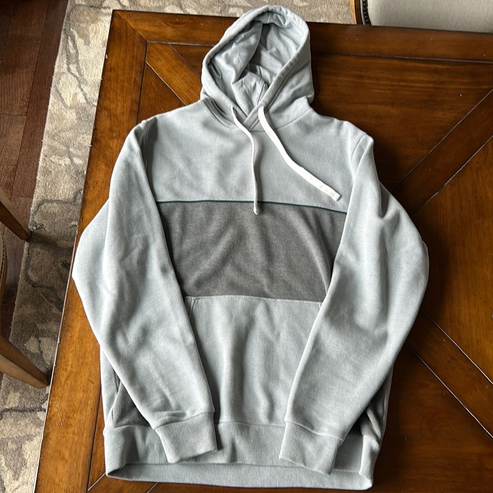 Under Armour Sweatshirt Sz: M